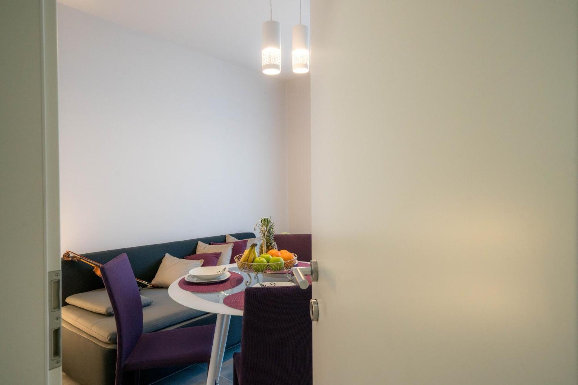 אומיס Apartments Sonata מראה חיצוני תמונה