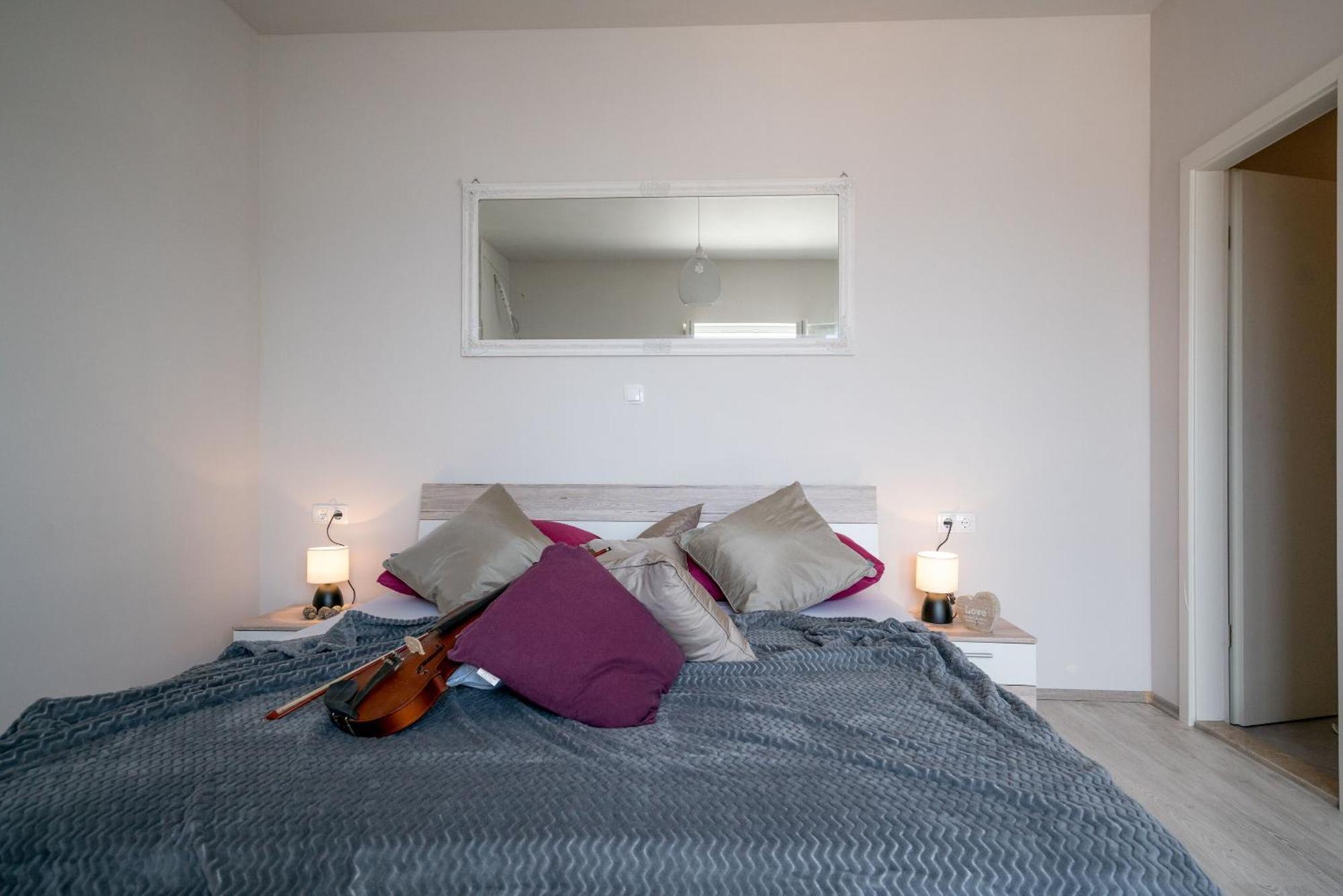 אומיס Apartments Sonata מראה חיצוני תמונה