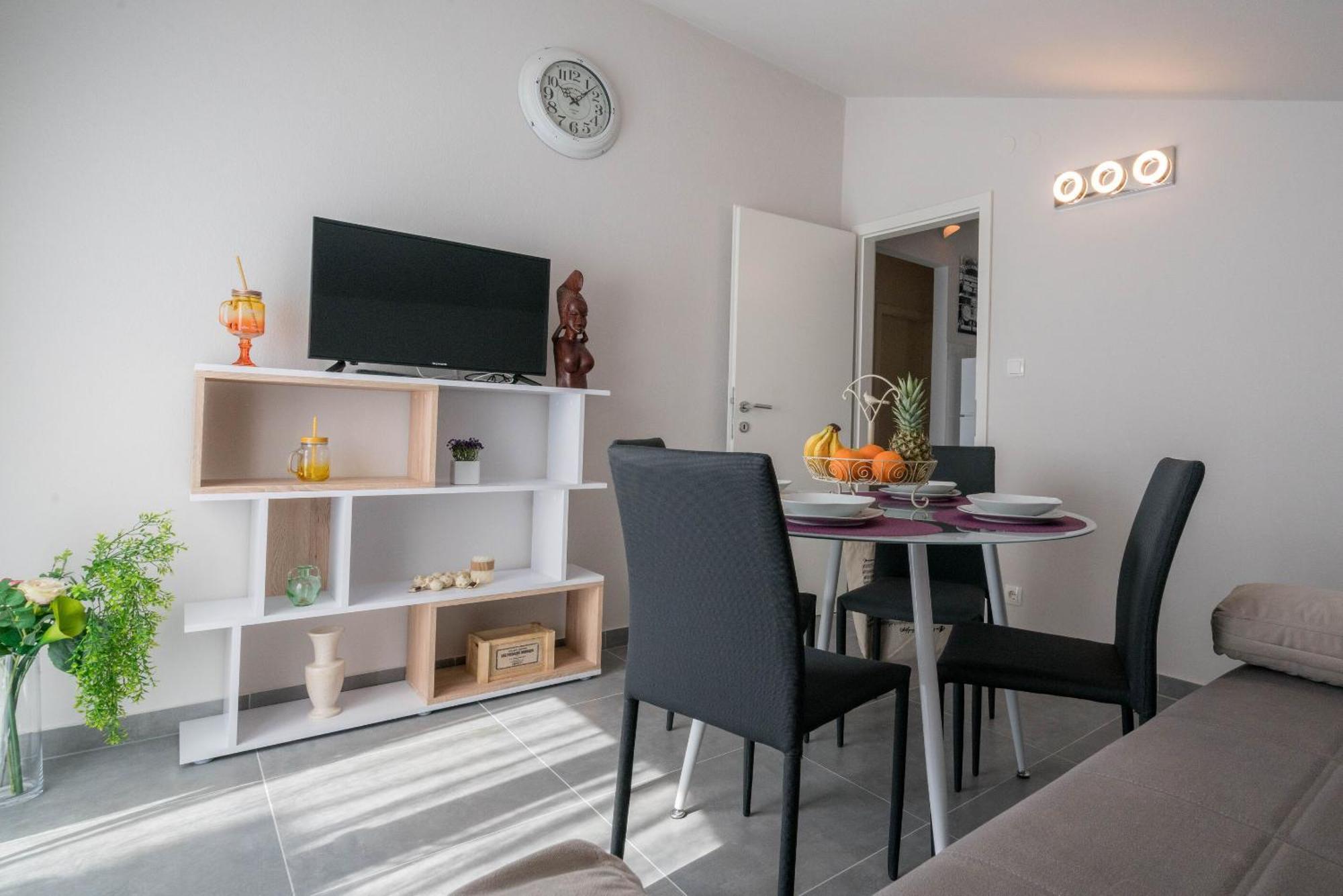 אומיס Apartments Sonata מראה חיצוני תמונה