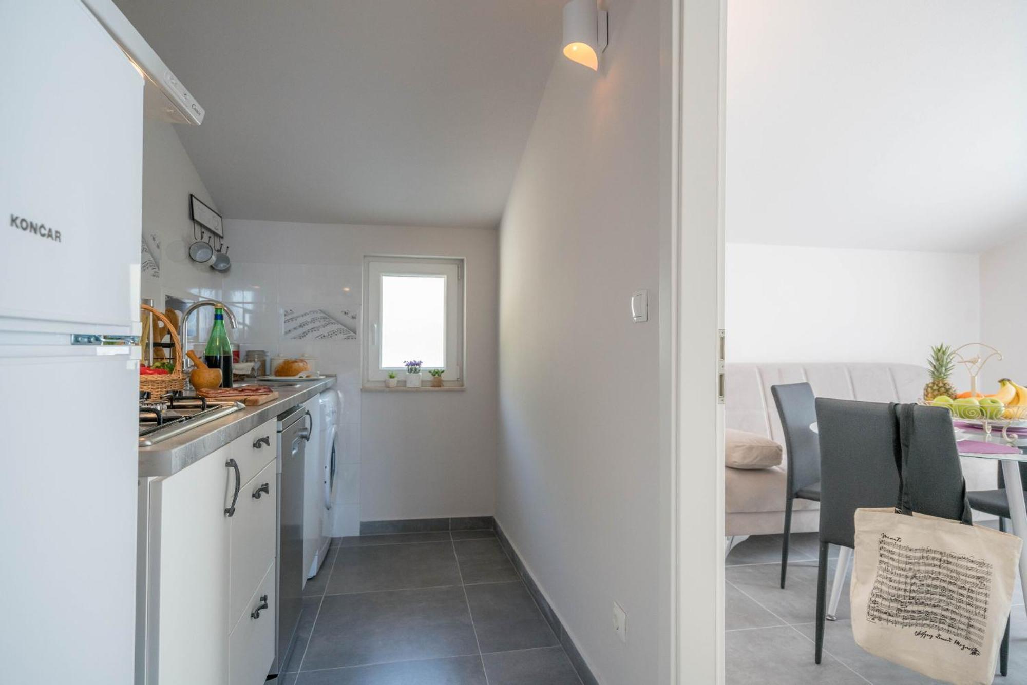 אומיס Apartments Sonata מראה חיצוני תמונה