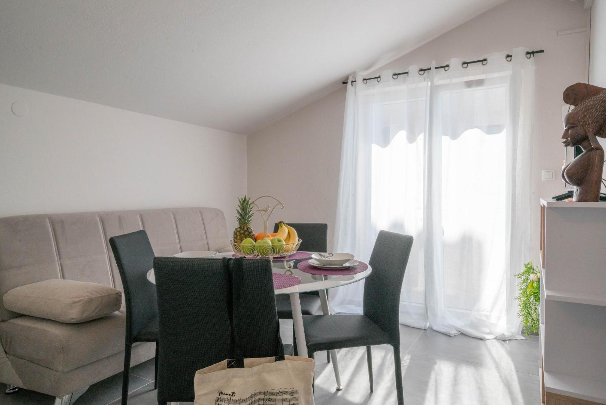 אומיס Apartments Sonata מראה חיצוני תמונה